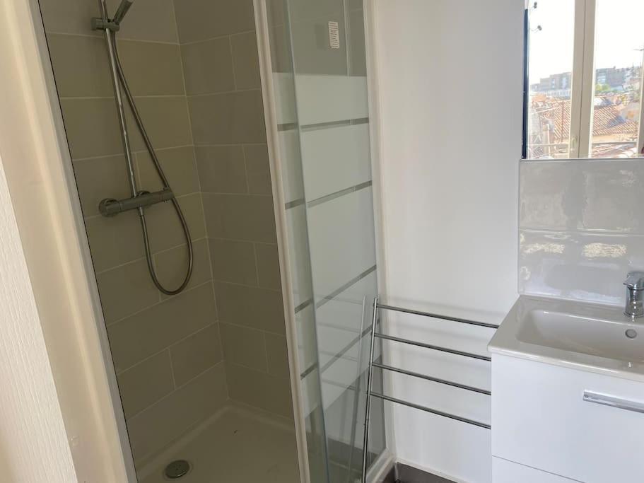 Bel Appartement T1 30M2 Centre Historique โอบาญ ภายนอก รูปภาพ